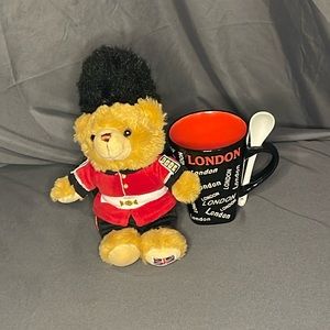United Kingdom Set - Keel Toys Bear Plush and London Mug.